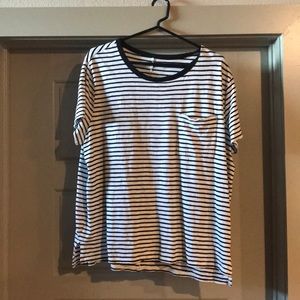Black and white stripped Old Navy T-shirt